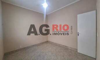 Imagem 7: Casa de rua-LOCAÇÃO-Vila Valqueire-Rio de Janeiro-RJ