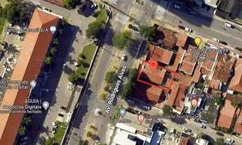 Imagem 3: Casa no coração do Tirol com 154m² de área, terreno de 309m² e com projeto para clínica!