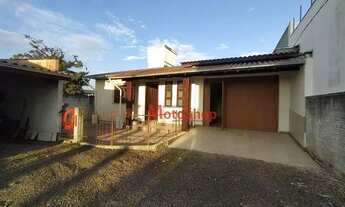 Imagem: Casa bem localizada com 2 dormitórios para