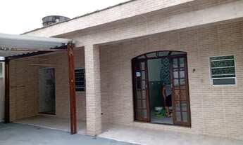 Imagem: Aluga casa de fundo com 1 quarto,cozinha,banheiro,lavand,varanda,quintale