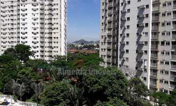 Imagem: Apartamento padrão 2 quartos em Del Castilho