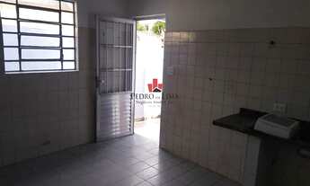 Imagem 2: Quarto, Cozinha e Banheiro na Rua dois de Janeiro Vila Salete