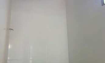 Imagem 4: Alugo Comodo Urgente ao lado da estação