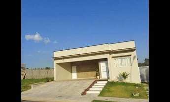 Imagem 1: Casa em Condomínio para Venda em Valinhos, Residencial Mont` Alcino, 3 dormitórios, 3 suít