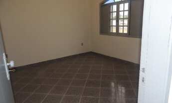 Imagem 3: Casa para aluguel com 1000 metros quadrados com 5 quartos em Monte Serrat - Itaguaí - RJ