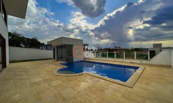 Imagem 6: Casa de condomínio para aluguel e venda tem 363 metros quadrados com 4 quartos