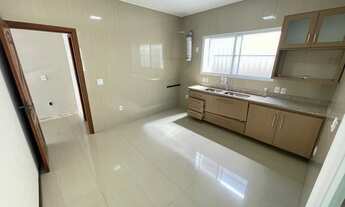 Imagem 7: Casa com 4 quartos / 3 suítes e lazer privativo em condomínio de Manguinhos