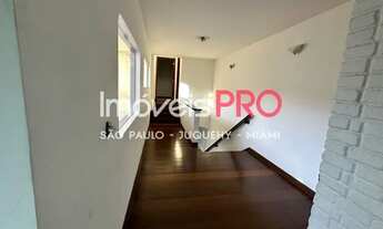 Imagem 4: De frente a uma linda praça, totalmente reformada