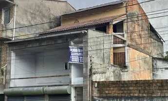 Imagem 2: Casa de 3 pavimentos com ponto comercial na Marambaia