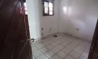 Imagem 5: Aluga-se no Valentina, excelente casa com quatro quartos e garagem coberta