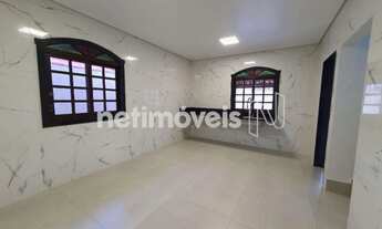 Imagem 4: Casa de 03 pavimentos - toda reformada - Apta para financiamento - Excelente localização