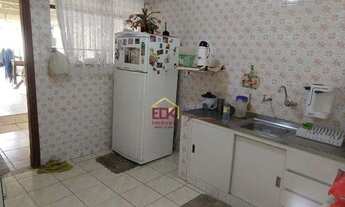 Imagem 2: Casa com 8 dormitórios à venda, 300 m² por R$ 750.000,00 - Centro - Taubaté/SP