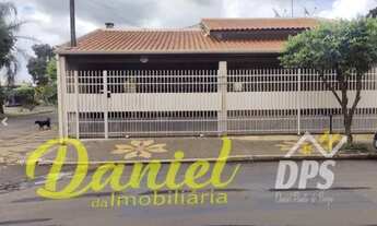 Imagem: Casa ampla casa nos fundos - Ótima localização