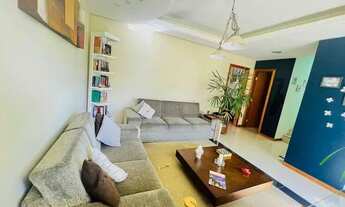 Imagem 5: Casa Triplex Independente com 4 Quartos, Suítes, Closet, 3 Vagas e Piscina no Bairro Santa