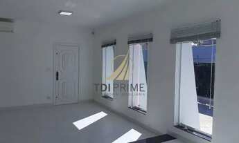 Imagem 6: Casa para aluguel possui 220 metros quadrados com 4 quartos