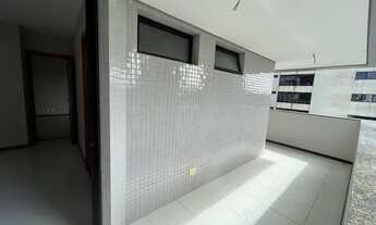 Imagem 7: Apartamento para venda tem 86 metros quadrados com 2 quartos em Caminho das Árvores - Salv