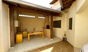 Imagem: Casa muito bem localizada em Piratininga