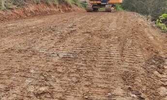 Imagem 5: Terreno próximo a entrada de governador