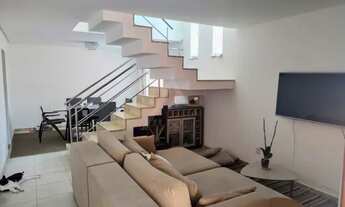 Imagem 5: Casa de condomínio para venda possui 140 metros quadrados com 4 quartos