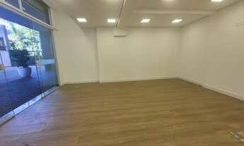 Imagem 3: Centro comercial para aluguel e venda possui 38 metros quadrados