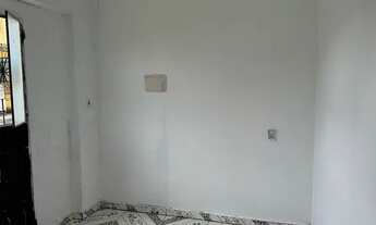 Imagem 3: Alugo casa com 4 compartimentos! Não paga água e nem luz !