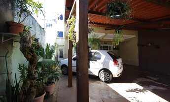 Imagem 3: QR 212 - VENDA CASA SENDO SOBRADO ESCRITURADO - TERRENO COM 150m²