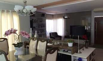 Imagem 2: Casa Duplex - Flamboyant / 4Suítes