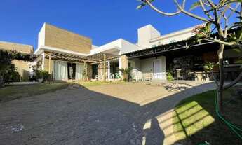 Imagem: Casa térrea de alto Padrão localizada