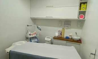 Imagem 2: Aluguel de turno em clínica - Consultório Médico e sala de Estética Pituba - Sublocação