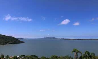 Imagem: VISTA TOTAL PARA LAGOA! 2 HECTARES!