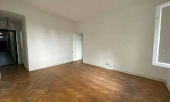 Imagem 3: Imperdível!! 3 qtos , Dep compl, fundos para o verde , 84m , quadra da Praia do Flamengo!!