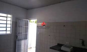 Imagem 3: Quarto, Cozinha e Banheiro na Rua dois de Janeiro Vila Salete