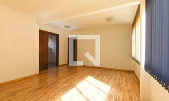 Imagem 2: Apartamento para Aluguel - Água Verde, 3 Quartos, 110 m2