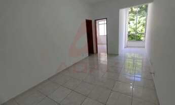 Imagem 3: Apartamento para venda tem 70 metros quadrados com 2 quartos em Leme - Rio de Janeiro - RJ