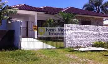 Imagem 2: Casa para aluguel anual em Praia da Daniela - Florianópolis