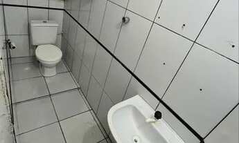 Imagem 5: Alugo casa com 1/4 incluso água