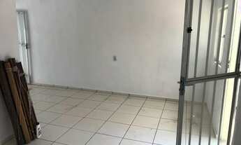 Imagem 4: Excelente conjugado com área nos fundos e varanda no melhor ponto de Sepetiba