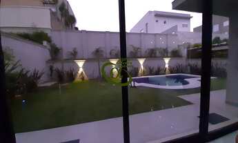 Imagem 3: Venda- Linda casa com 4 suítes em condomínio de Alphaville