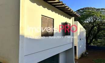 Imagem 5: De frente a uma linda praça, totalmente reformada