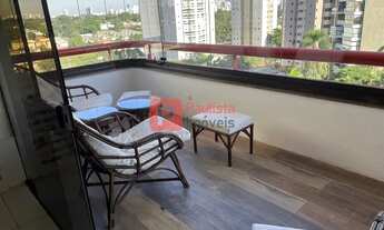 Imagem 6: Apartamento de 303m2 à venda, 4 dormitórios, 3 suítes, closet, 4 salas, 4 vagas, depósito