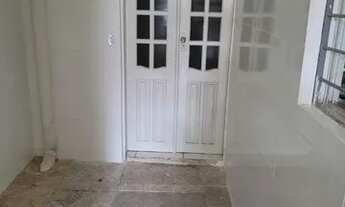 Imagem 4: Casa de aluguel Quarto com aluguel por R$650 /mês