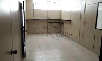 Imagem: Comercial Sala Condomínio em São José