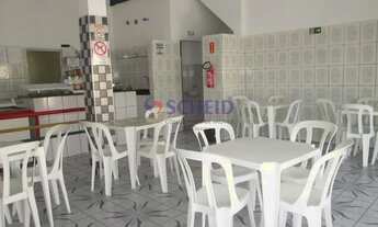 Imagem 3: Casa com 01sala 3 saloes comercias,sendo uma sorverteria ativa otimo perto da praia ja te