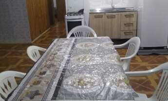 Imagem 2: Apartamento com pátio e garagem, 3 dormitórios, 2 banheiros