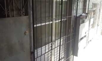 Imagem 2: Casa tipo kitnet ao lado da estação Imbui