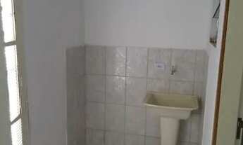 Imagem: Casas com 02 e 03 cômodos mais banheiro