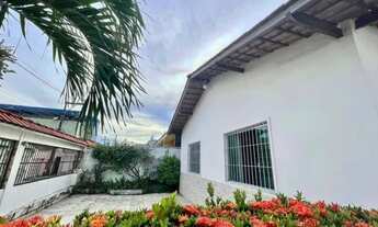 Imagem 4: Casa para venda possui 204 metros quadrados com 5 quartos em Chácara Inglesa - São Paulo