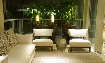 Imagem 2: Apartamento mobiliado e decorado para aluguel possui 235 m2 com 3 suítes-4 vagas e deposi