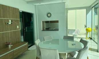 Imagem 6: Casa duplex no Residencial Tiradentes- 100% mobiliada. 4 suítes, 4 vagas!