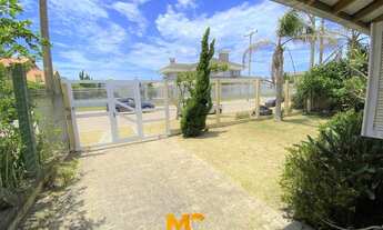 Imagem 3: Casa à uma quadra do mar com 04 dormitórios